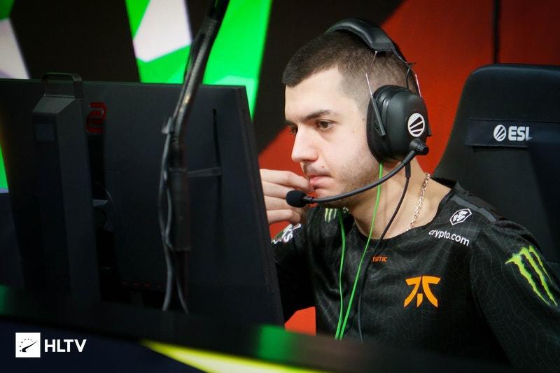 Валентин poizon Васильев присоединился к fnatic