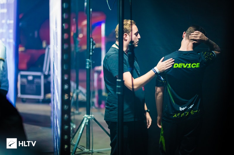 Instead of device in the NIP lineup, phzy will perform at the final stage of IEM Winter