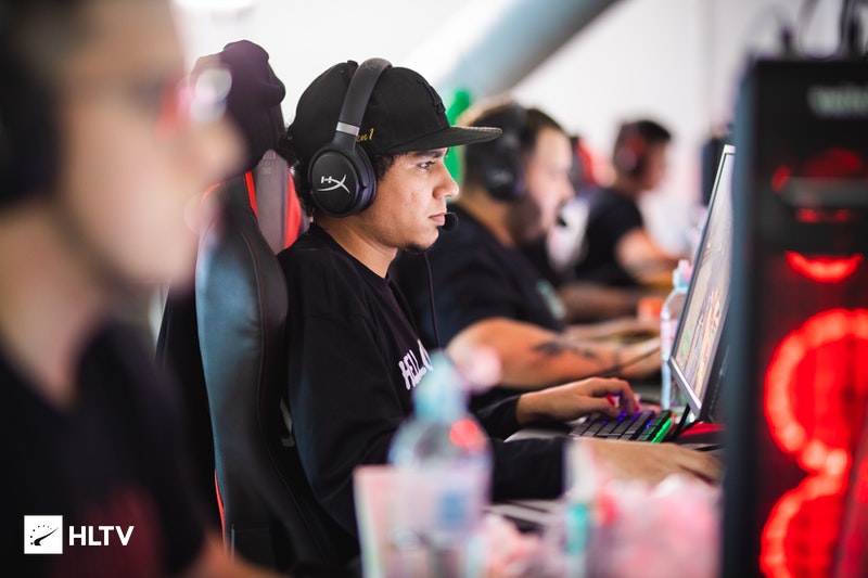 HEN1 has announced his free agent status
