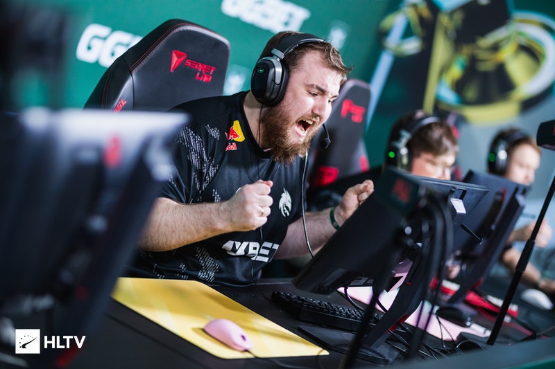 Team Spirit has advanced to the next stage of the majors.