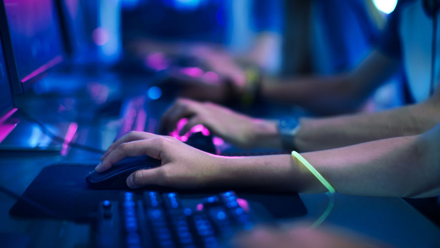 How professional players cheat: cases of cheating and exploits at major tournaments