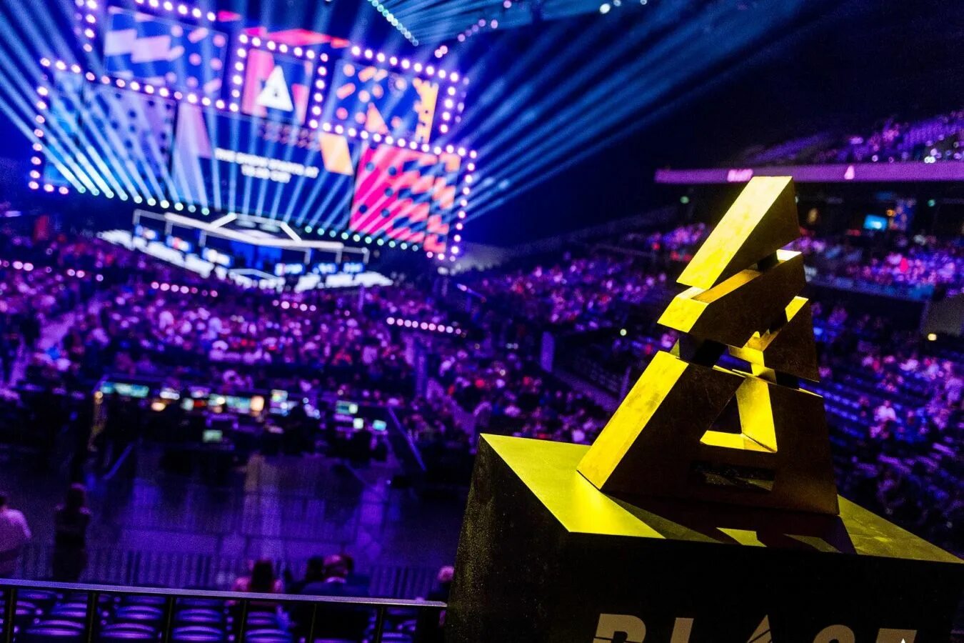Virtus.pro qualifies for BLAST Premier World Final