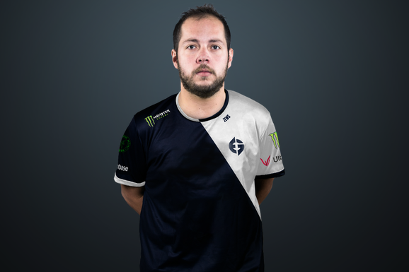 Zews resigns as Evil Geniuses coach