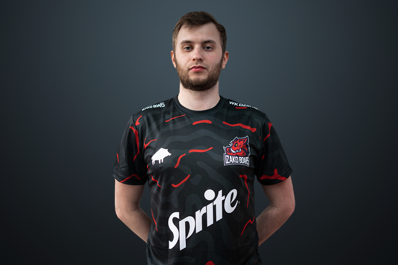The in-game leader of Poland's Izako Boars will miss two months due to a hand injury
