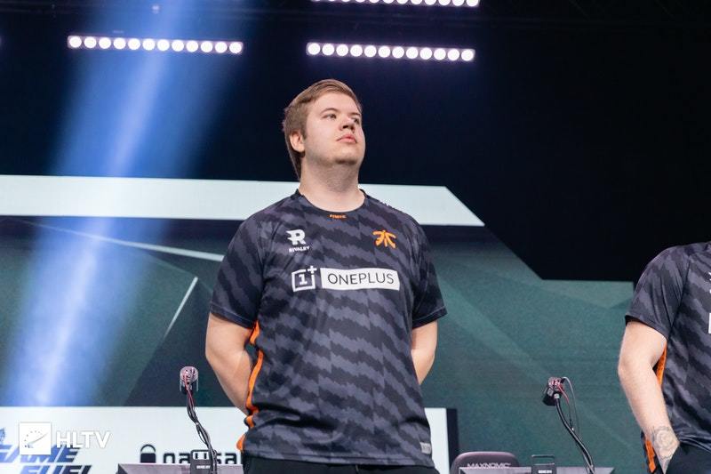JW announced his departure from fnatic