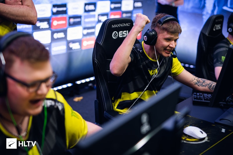 NAVI defeated Gambit in the finals of Starladder CIS