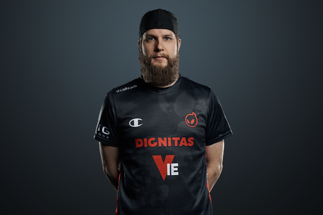 f0rest and friberg have extended their contracts with Dignitas for 2022
