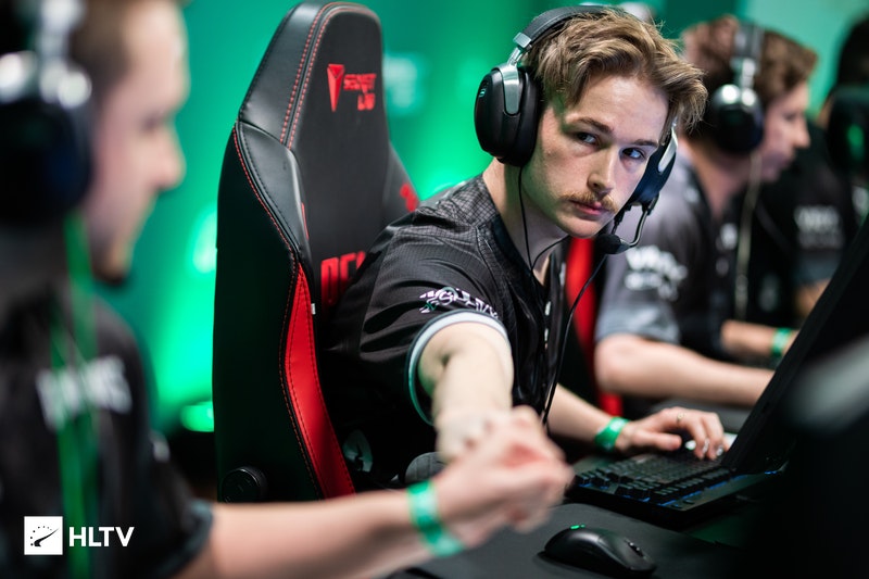 Australian warrant will contract Renegades roaster